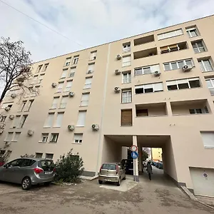Donatus - Modern Near The Bridge/centre Apartment